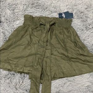Hollister Army green shorts